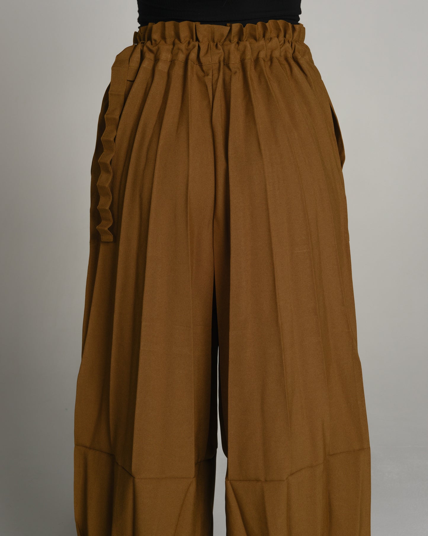 Brown Ripple Pleat Pants