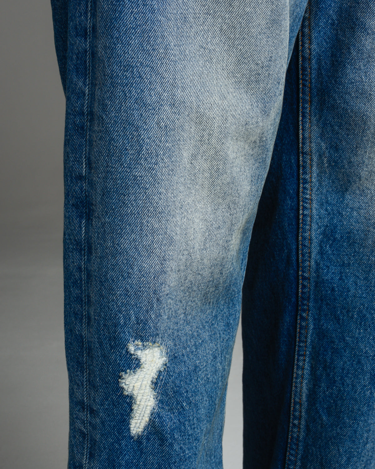 Distressed Denim Cropped Pants