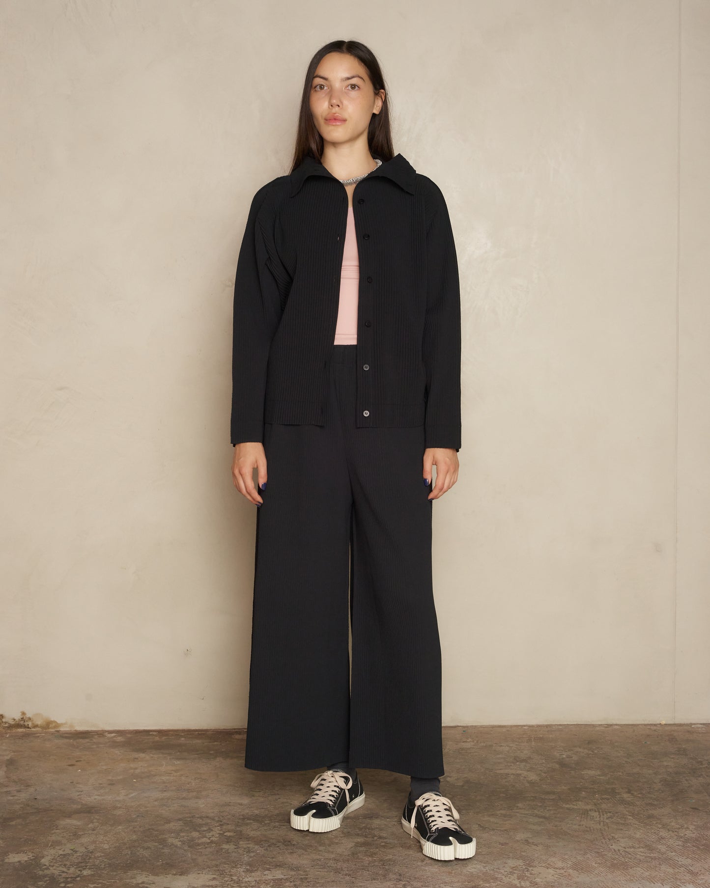 Black Signature Fine Knit Pleat Cardigan