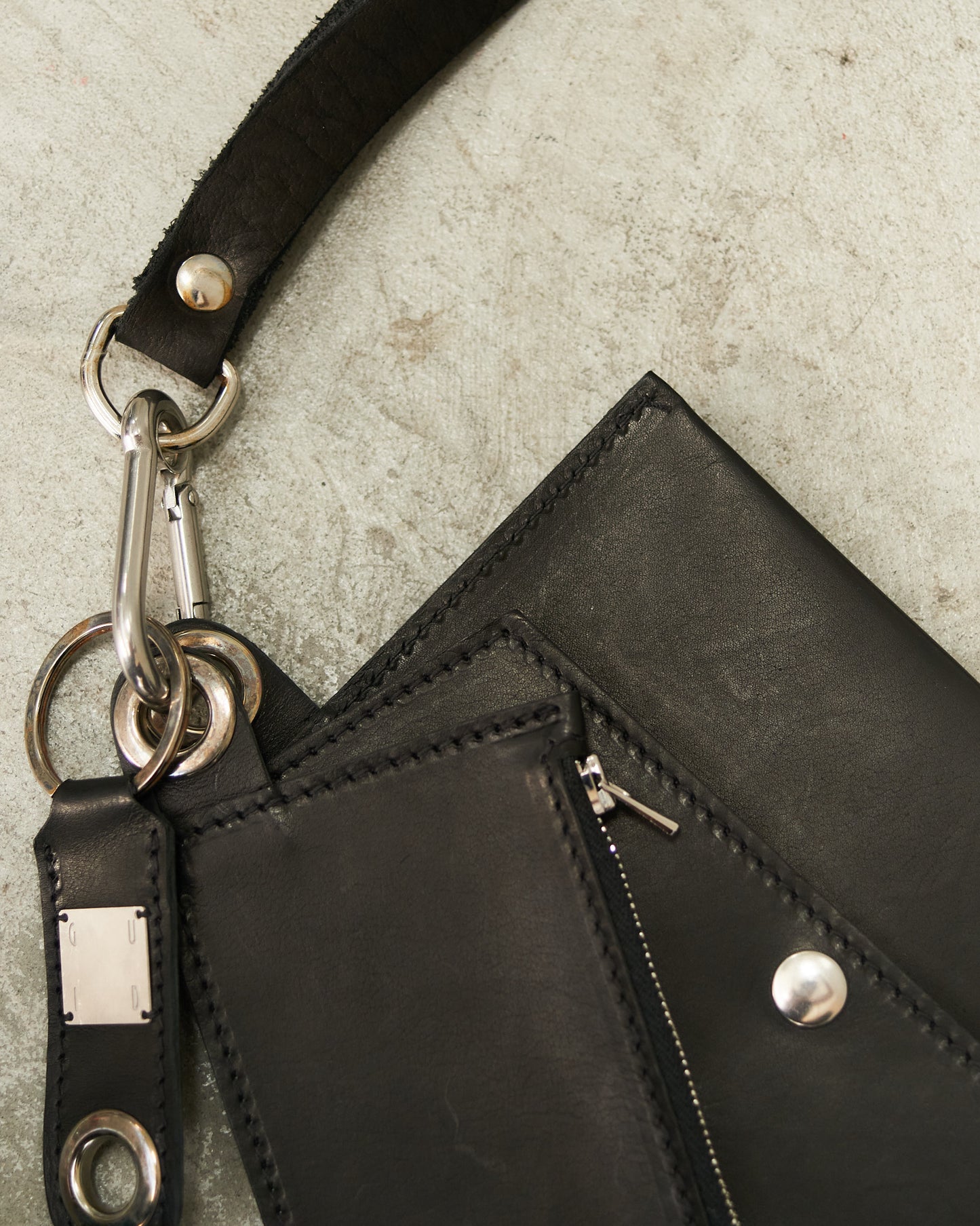 Black RV00 Card Holder