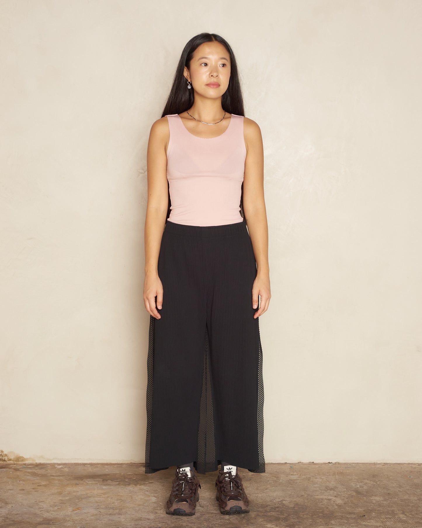 Black Frame Mesh Pleat Pants