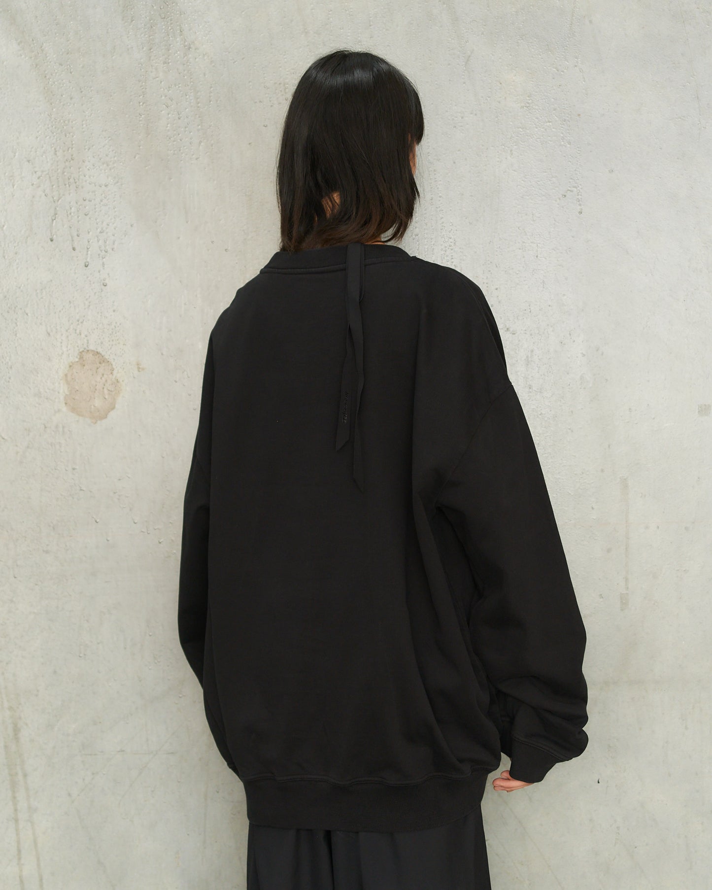 Black Sweet Kangu Sweater