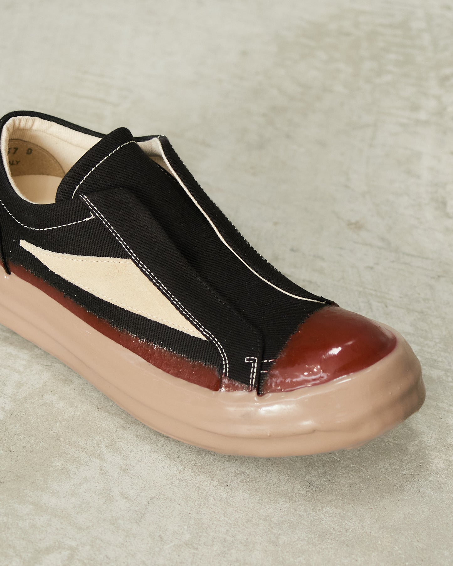 Black Beige Vintage Sneakers