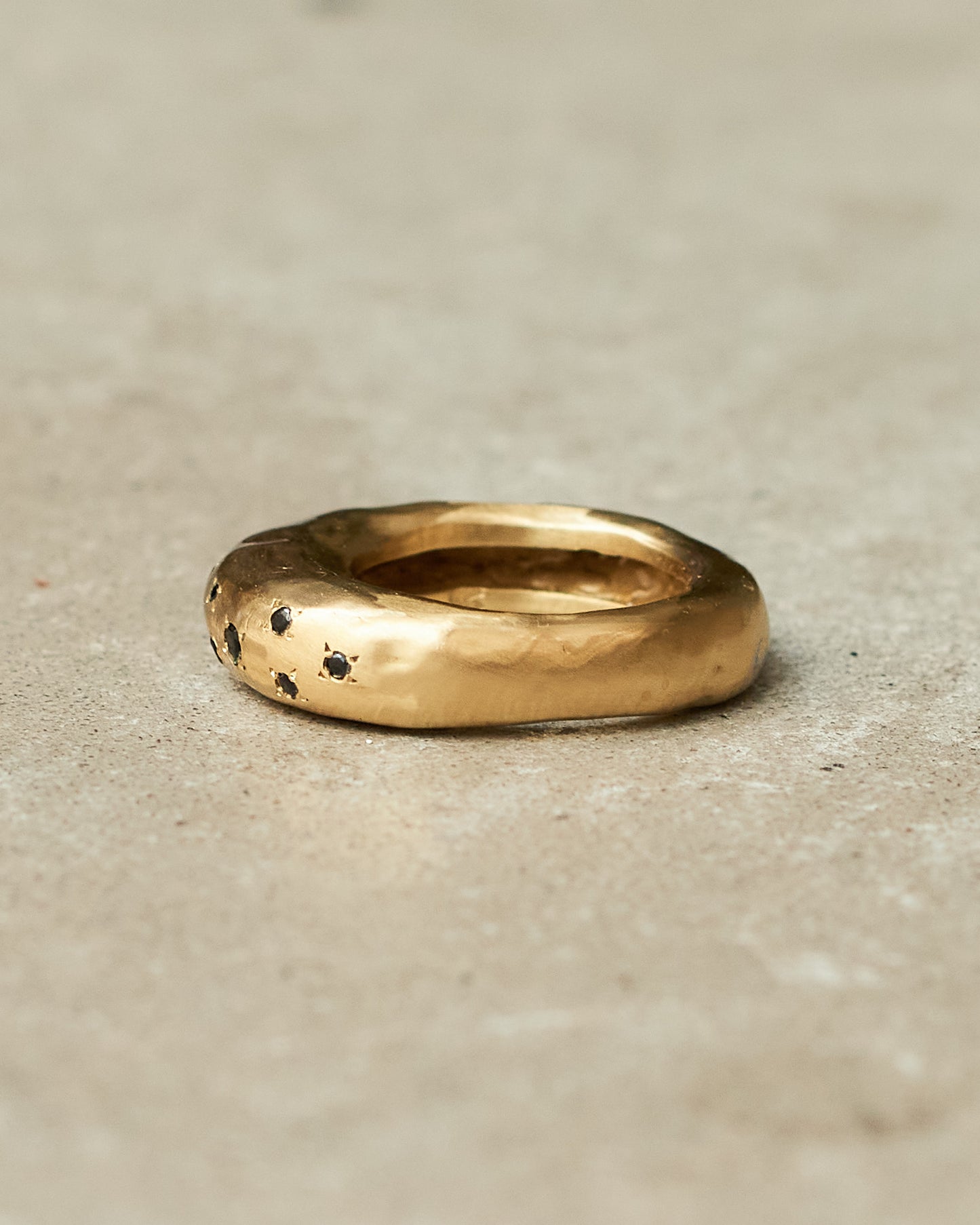 Firat Black Diamond Copper Ring