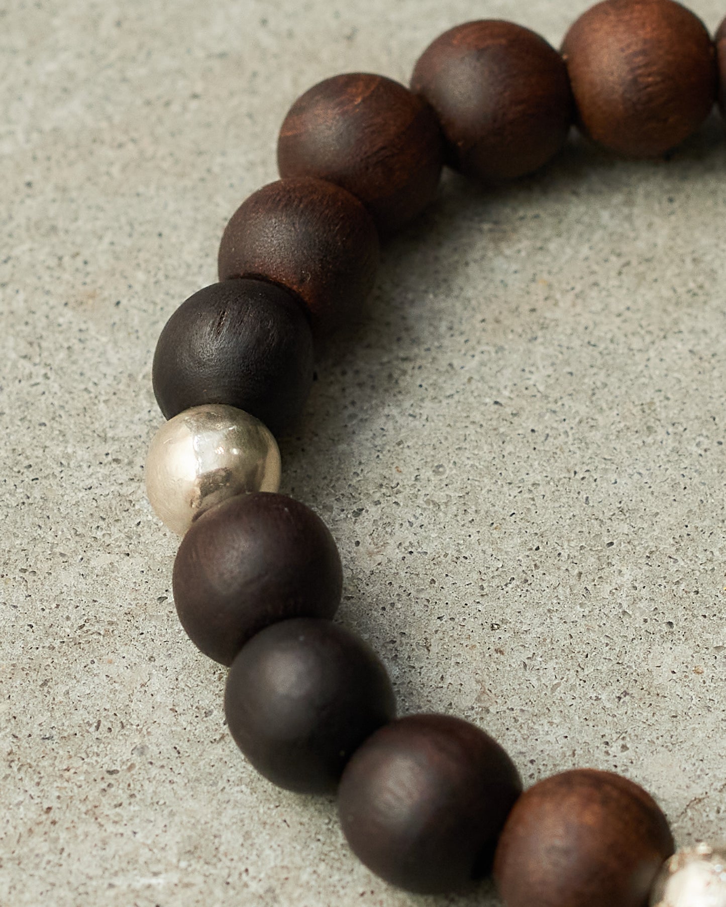 Globus Cognac Diamond Beaded Bracelet