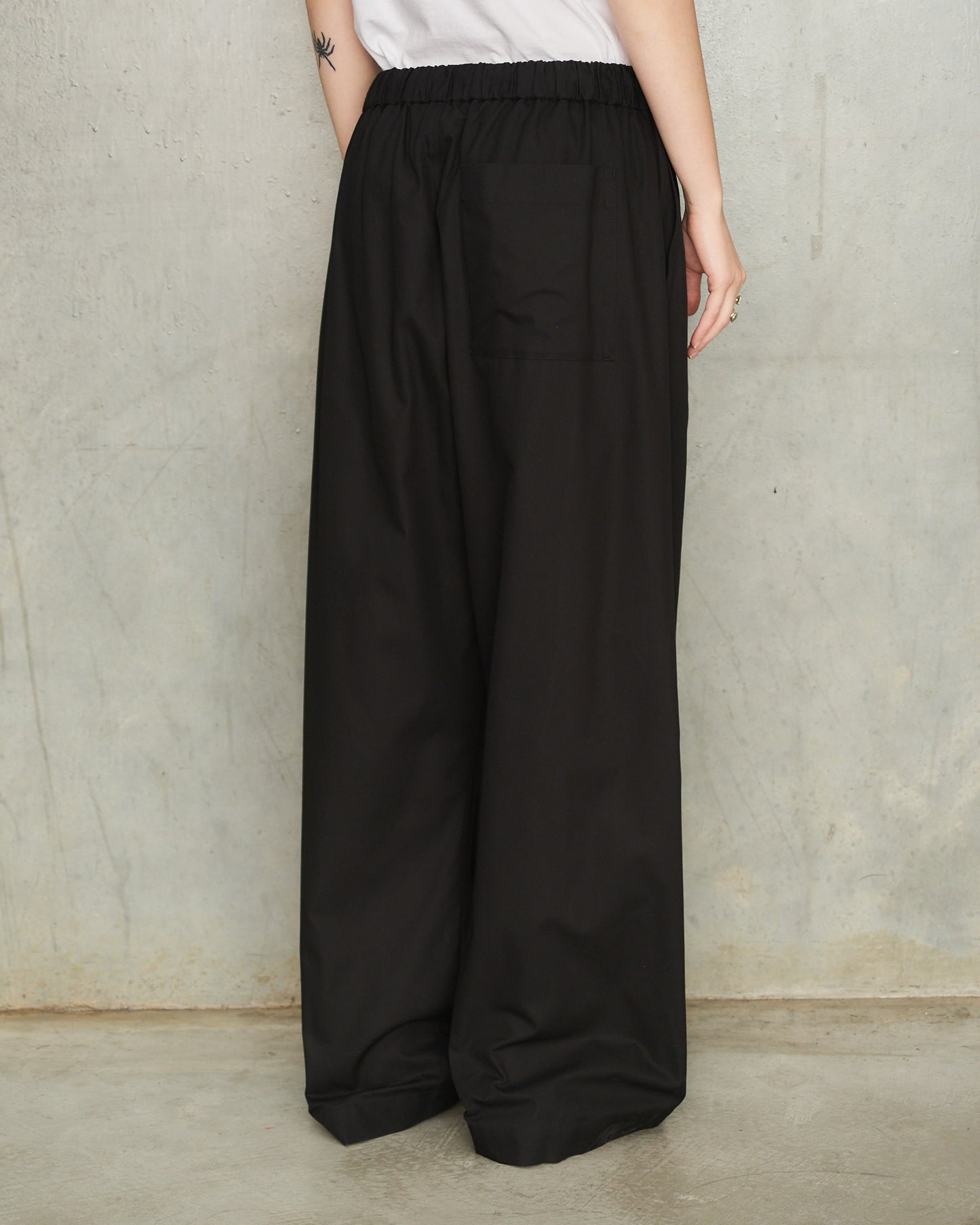 Black Daisy Knee Pleat Trousers