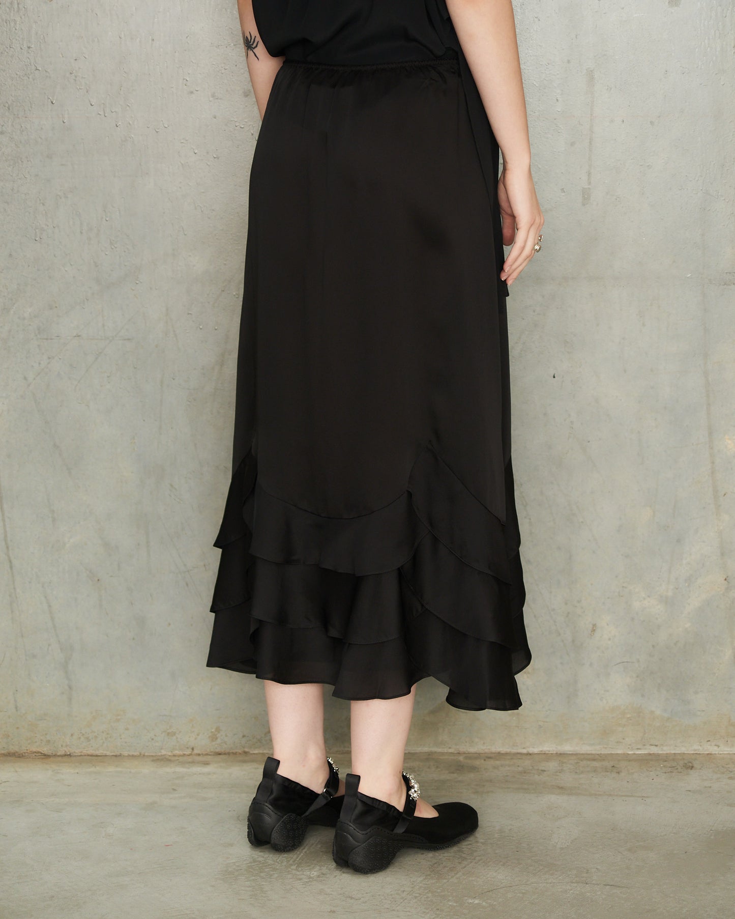 Black Tiered Scalloped Hem Skirt