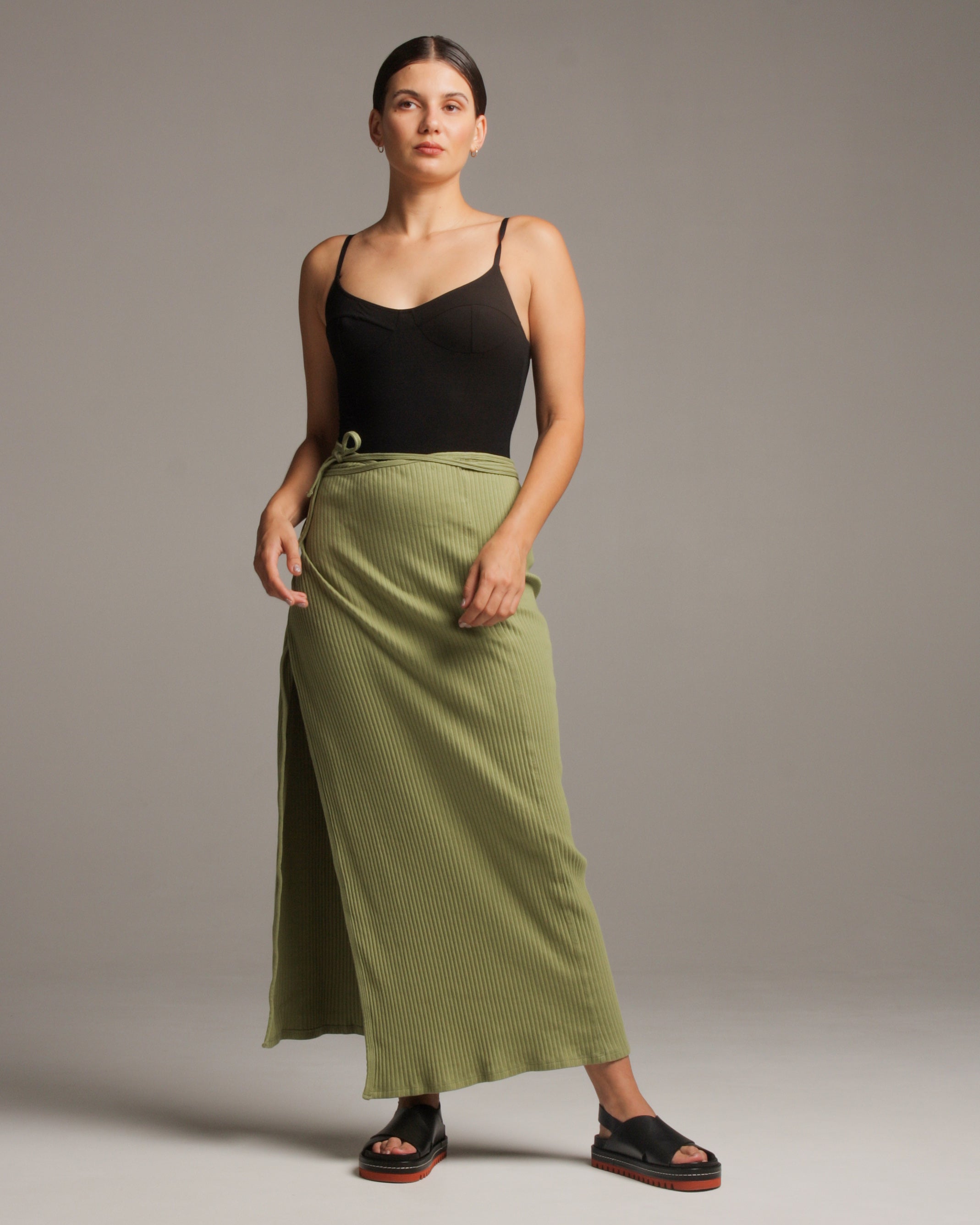 カラーブラックbaserange brig skirt Mサイズ