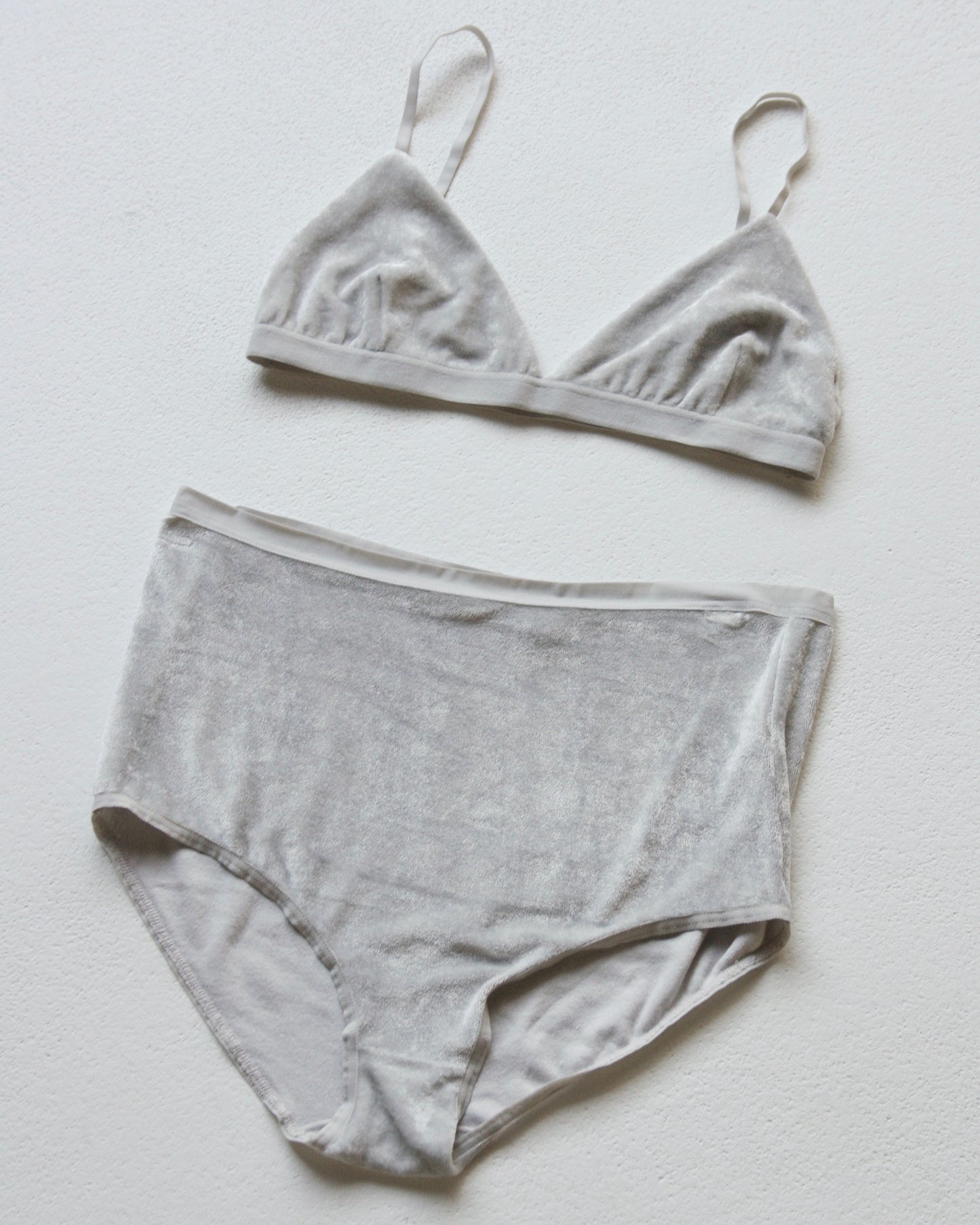 Mississippi Wave Grey Bra
