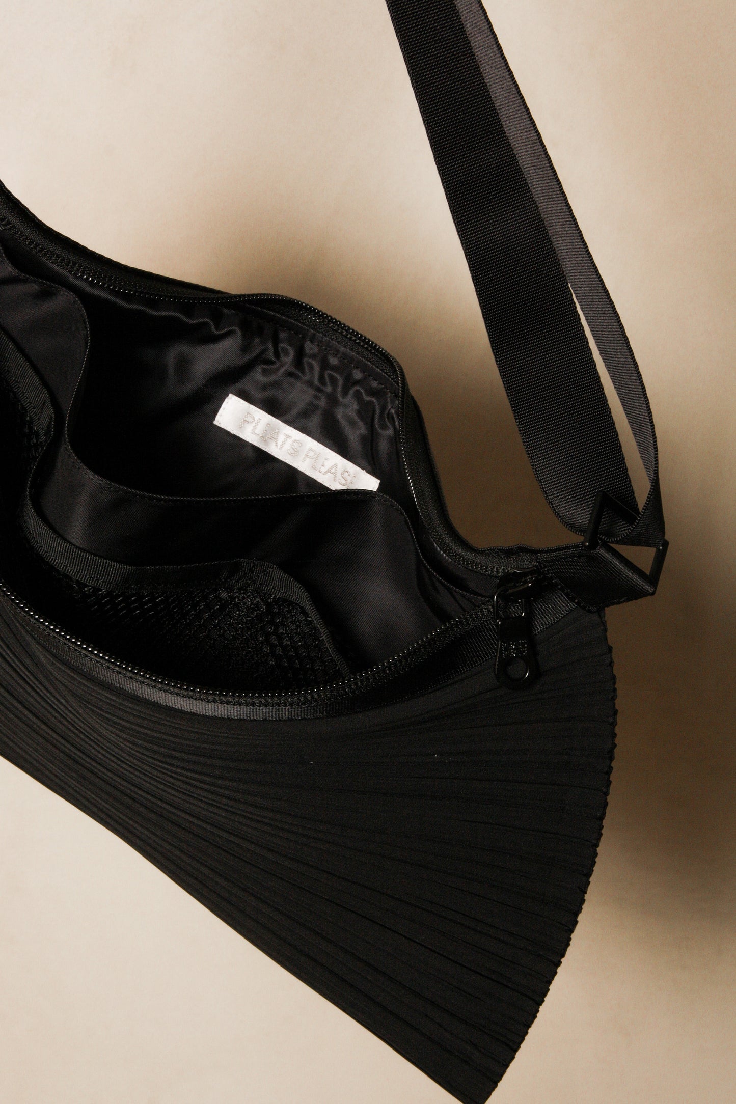 Pleated Bum Bag Black