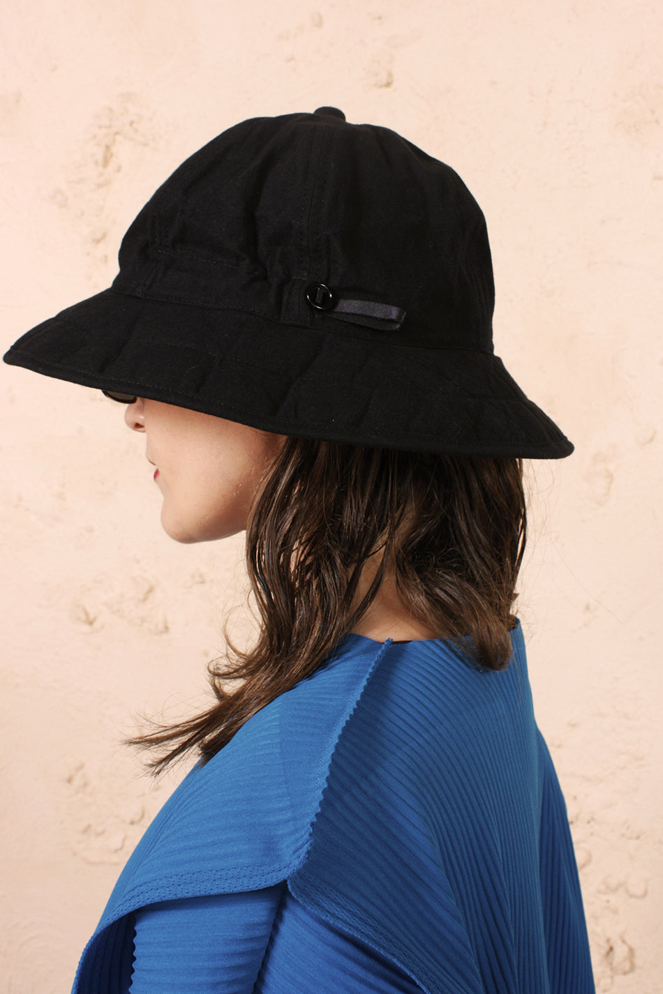 Six Panel Hat Black