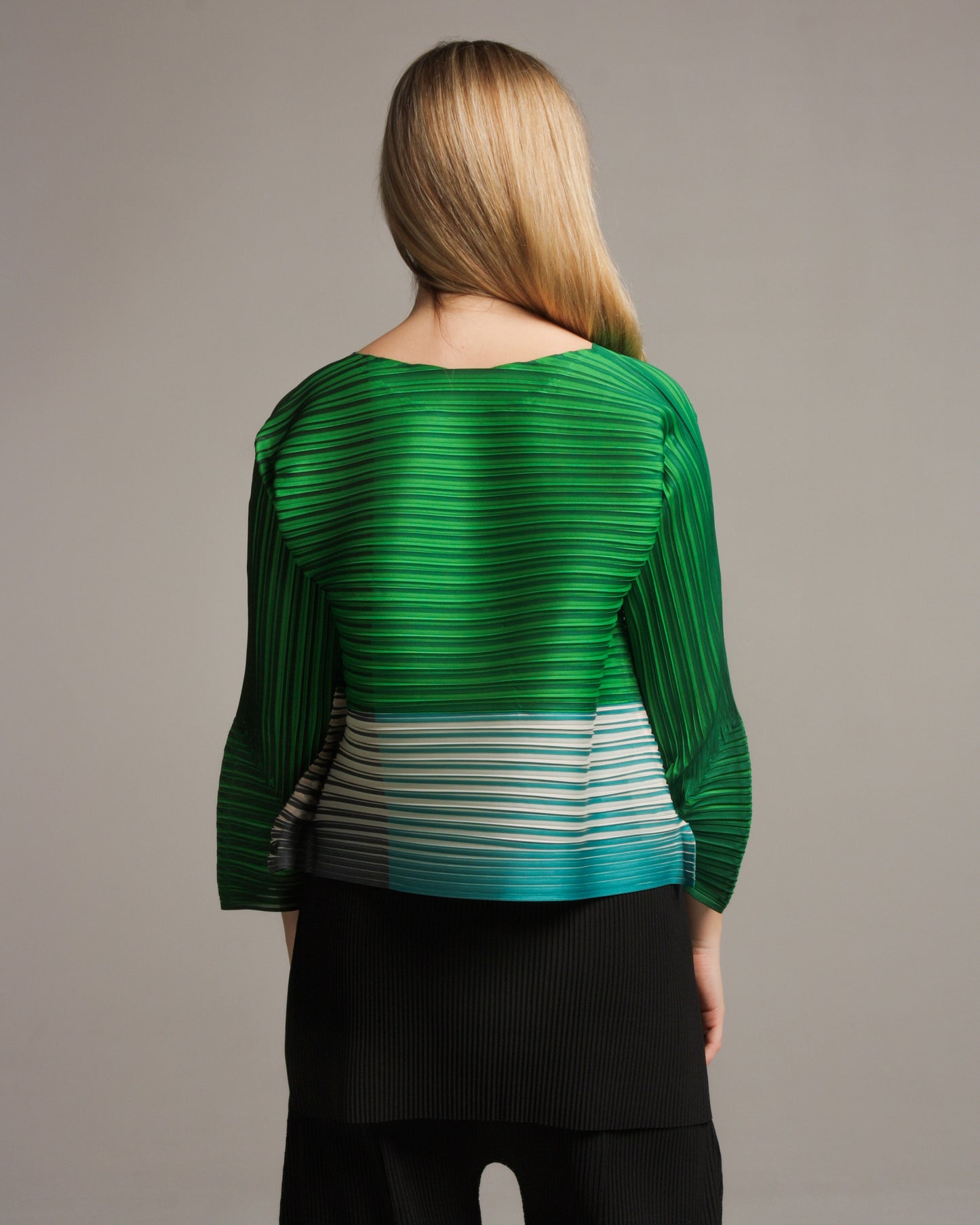 Green Alt Ray Gradient Top