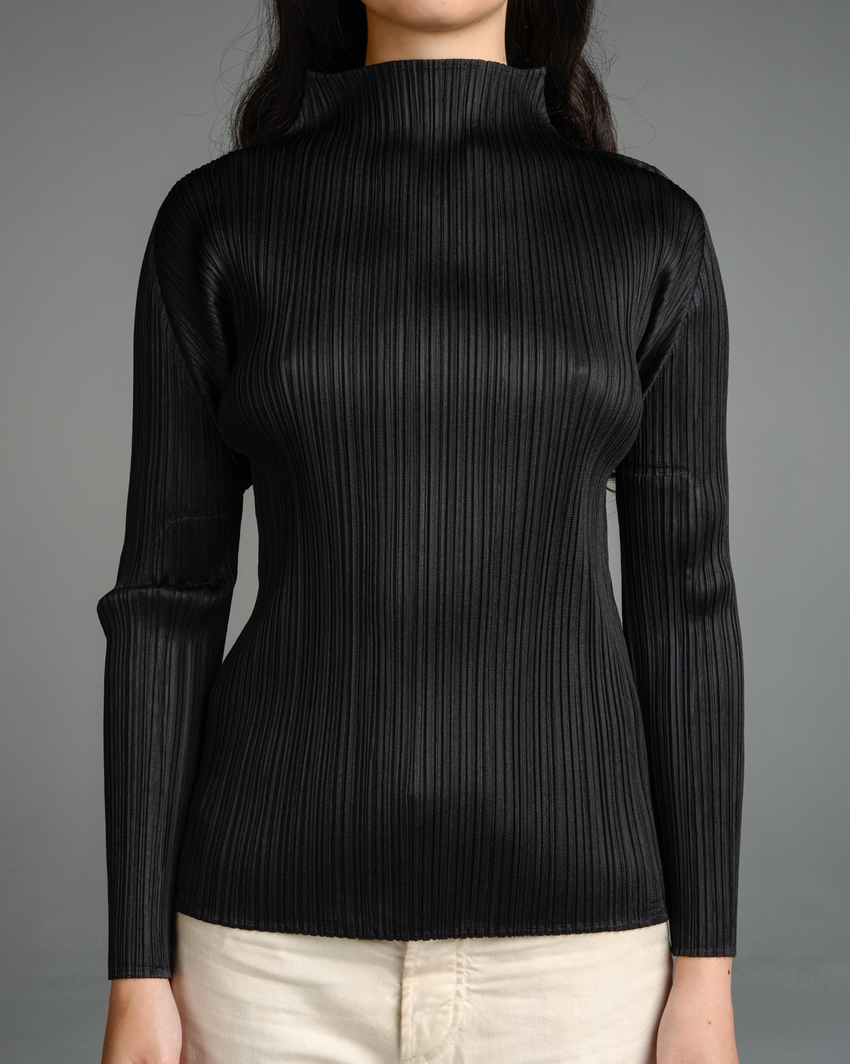 Basic Black Pleated Long Sleeve Top – Dilettante