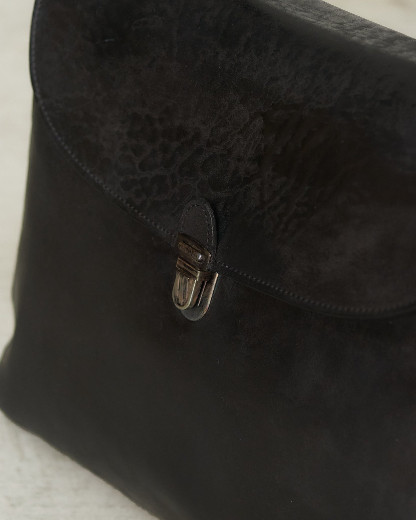 Black Medium Lock Bag