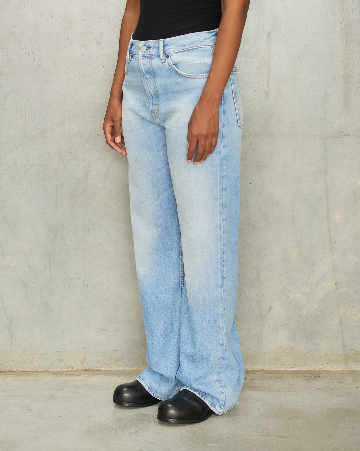 Light Blue 2021F Vintage Jeans