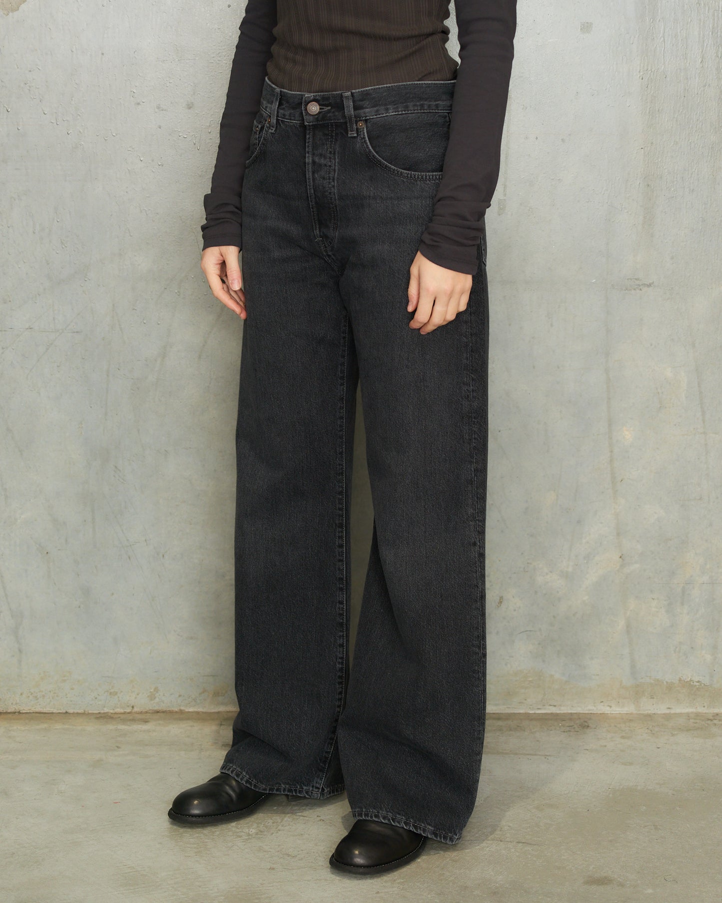 Washed Black 2021F Vintage Jeans