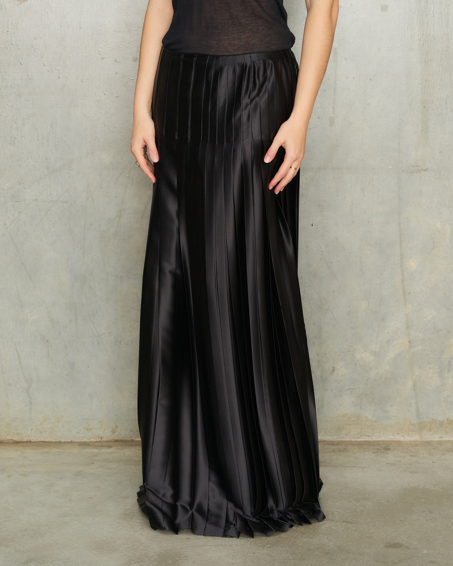 A.F. Vandevorst Black Pleated Satin Skirt