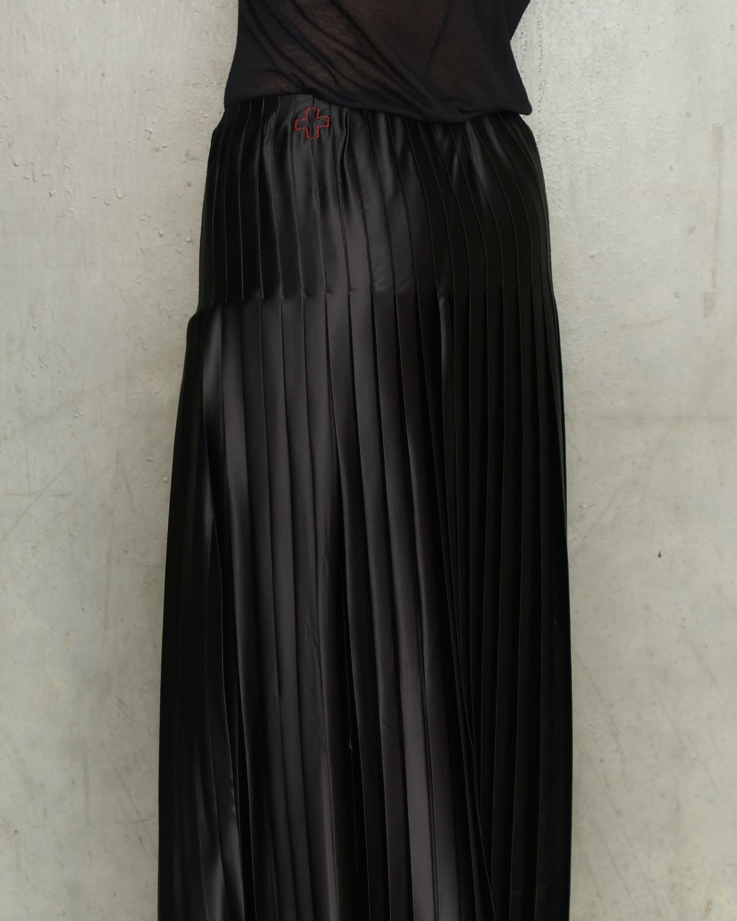 A.F. Vandevorst Black Pleated Satin Skirt