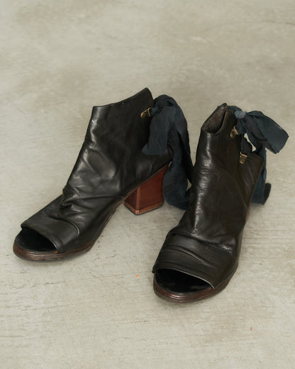 Atelier Inscrire Black Leather Frayed Ribbon Heels