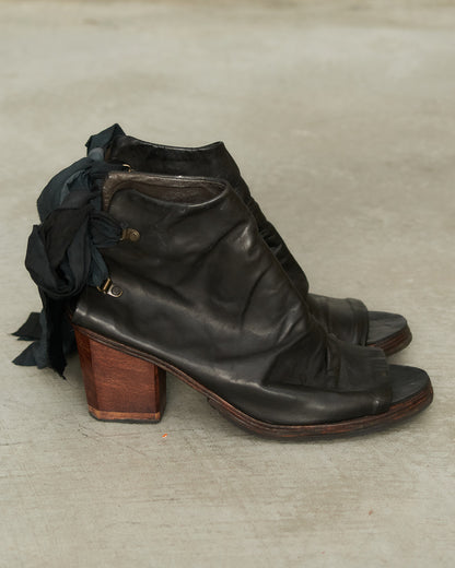 Atelier Inscrire Black Leather Frayed Ribbon Heels