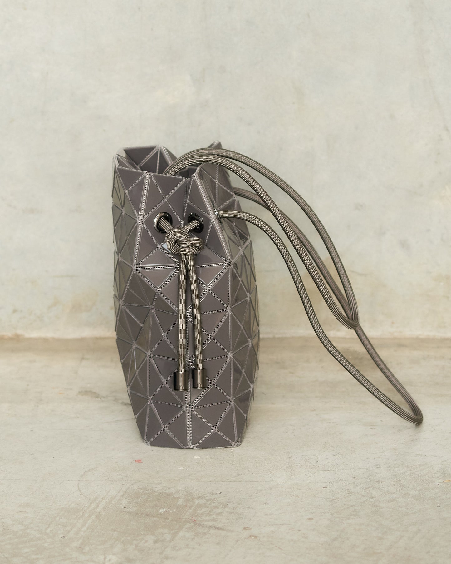 Iron Grey Wring Shoulder Bag