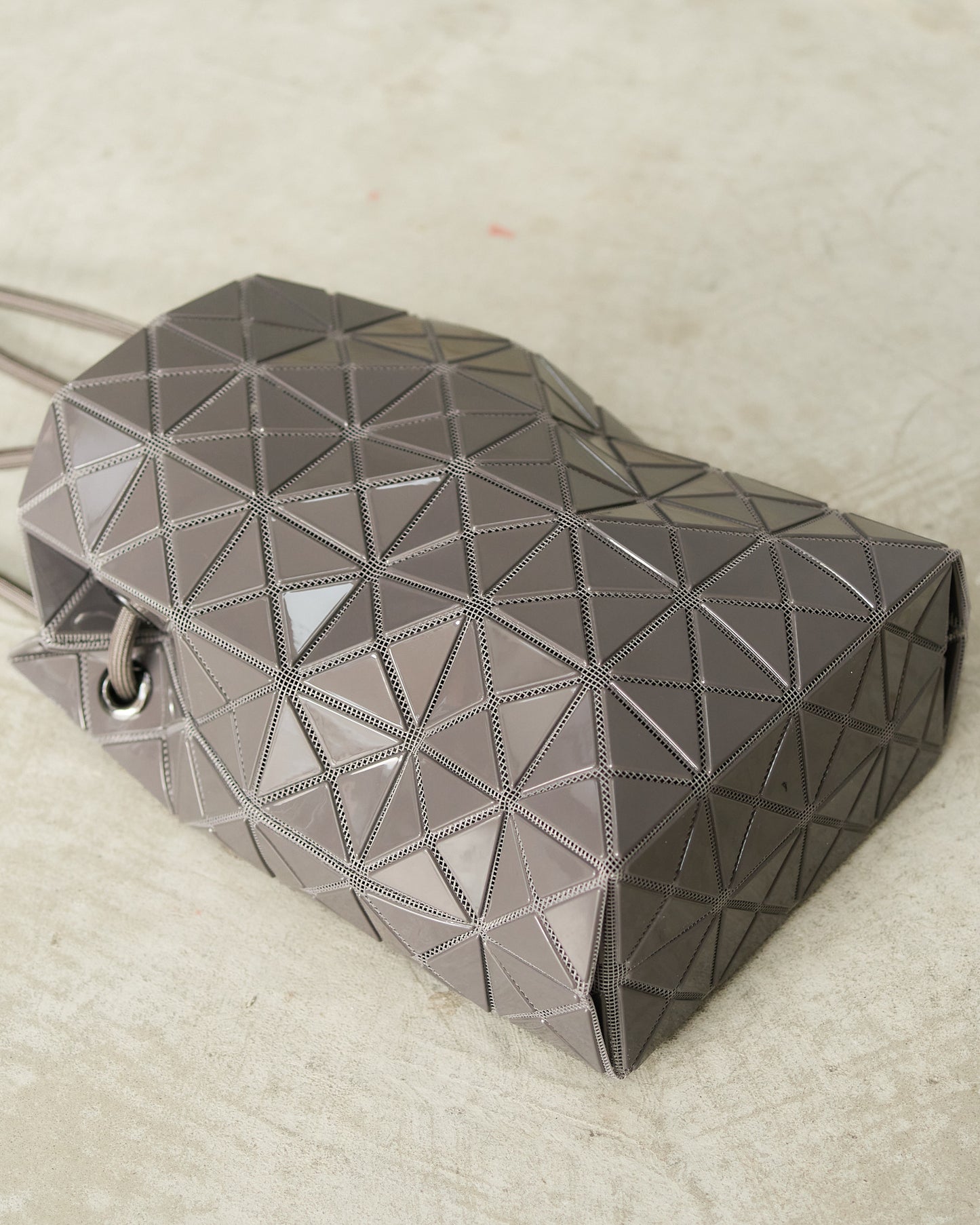 Iron Grey Wring Shoulder Bag