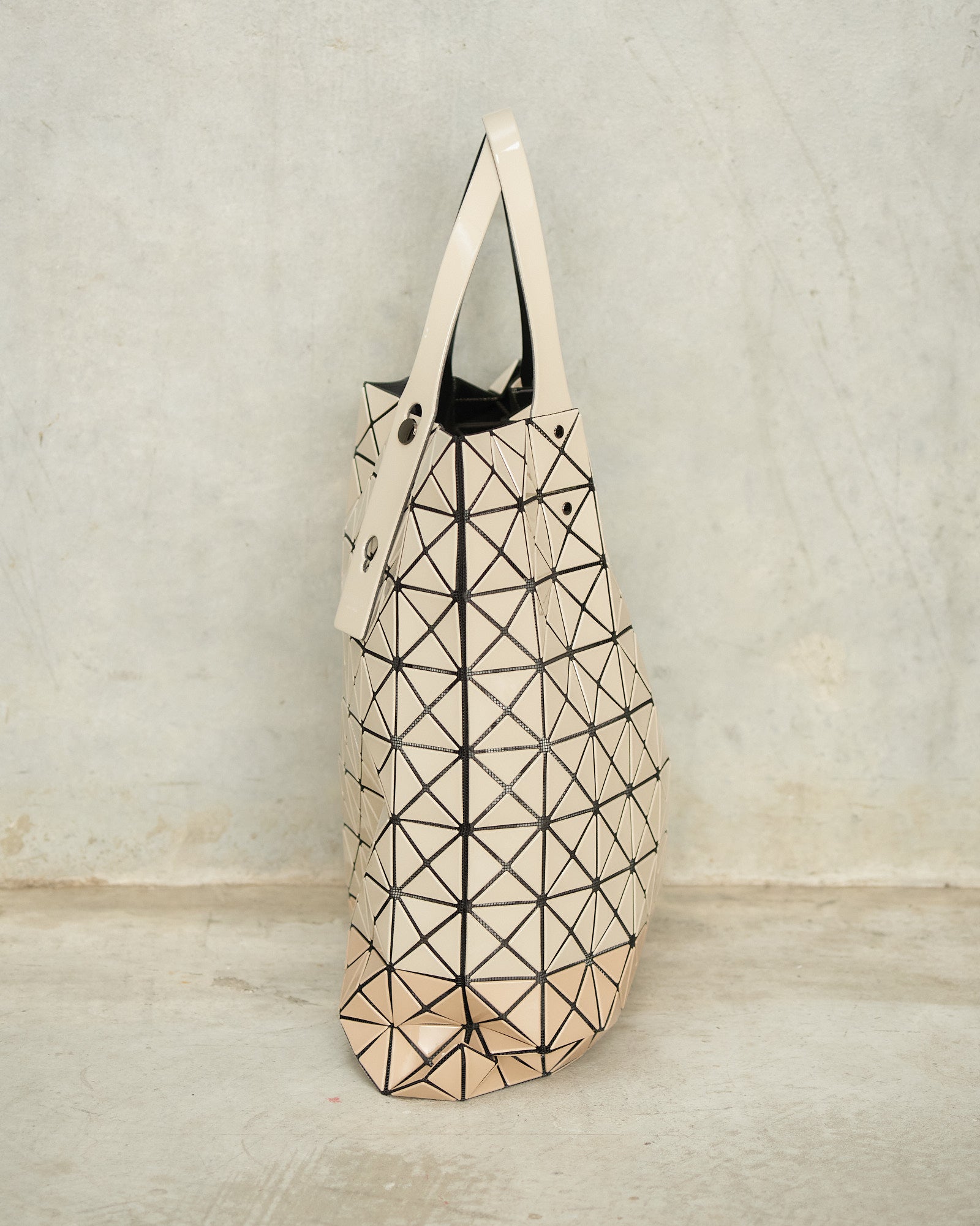 Bao Bao Beige Two-Tone Prism Tote Beige BB58AG523 - DILETTANTE