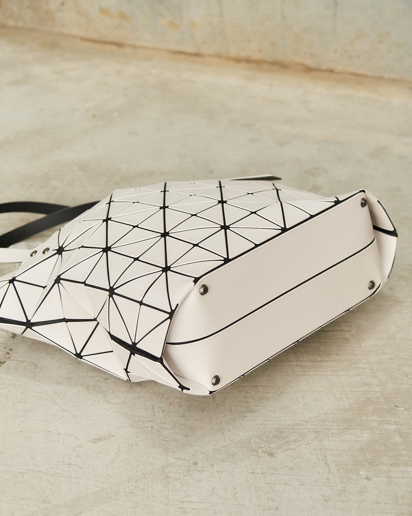 Pearl Grey Matte Rock Bag