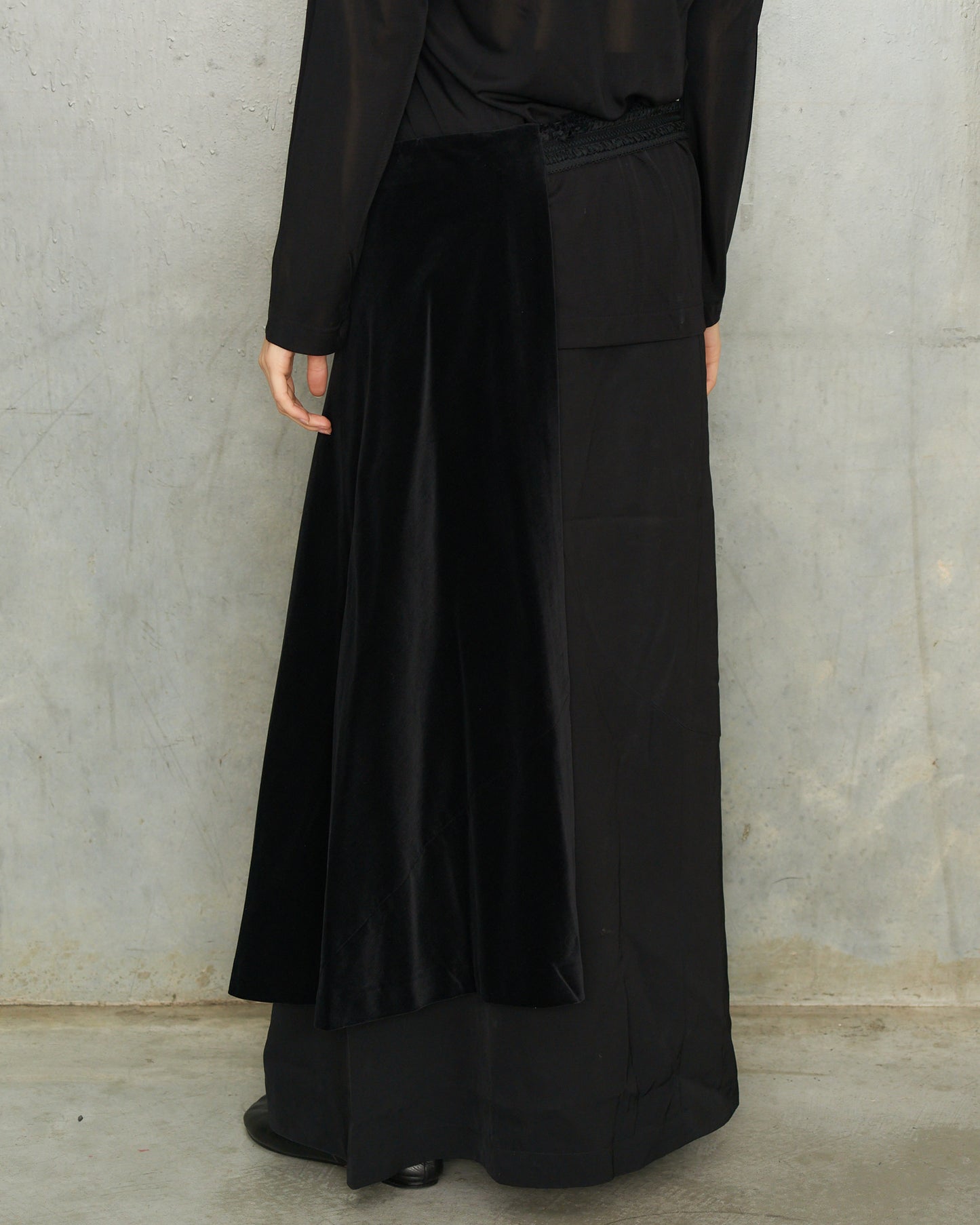 Comme Des Garcons FW2001 Black Velvet Half Skirt Belt