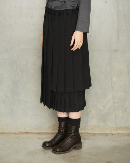 Black Layered Pleats Skirt