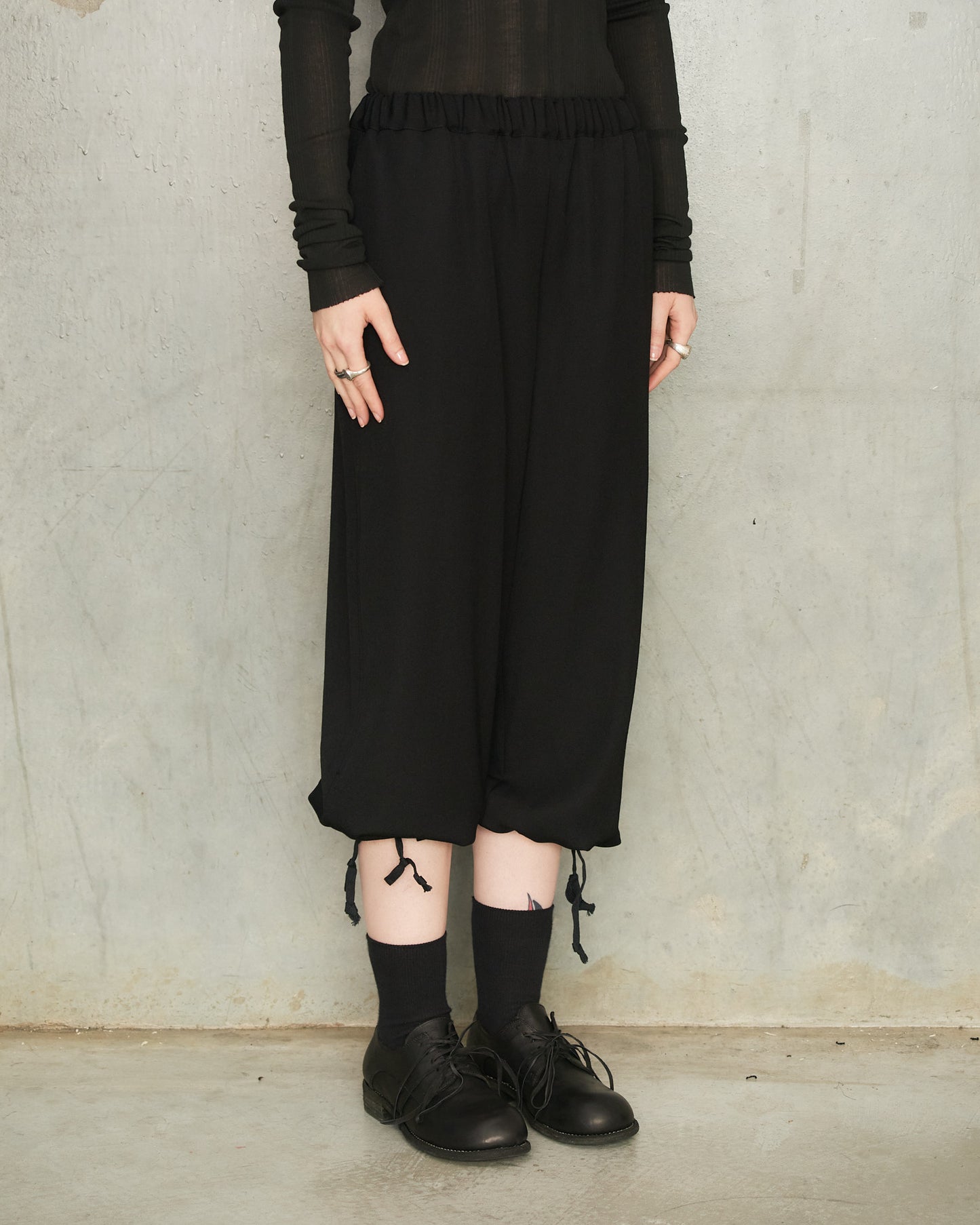 Black Relaxed Balloon Pants