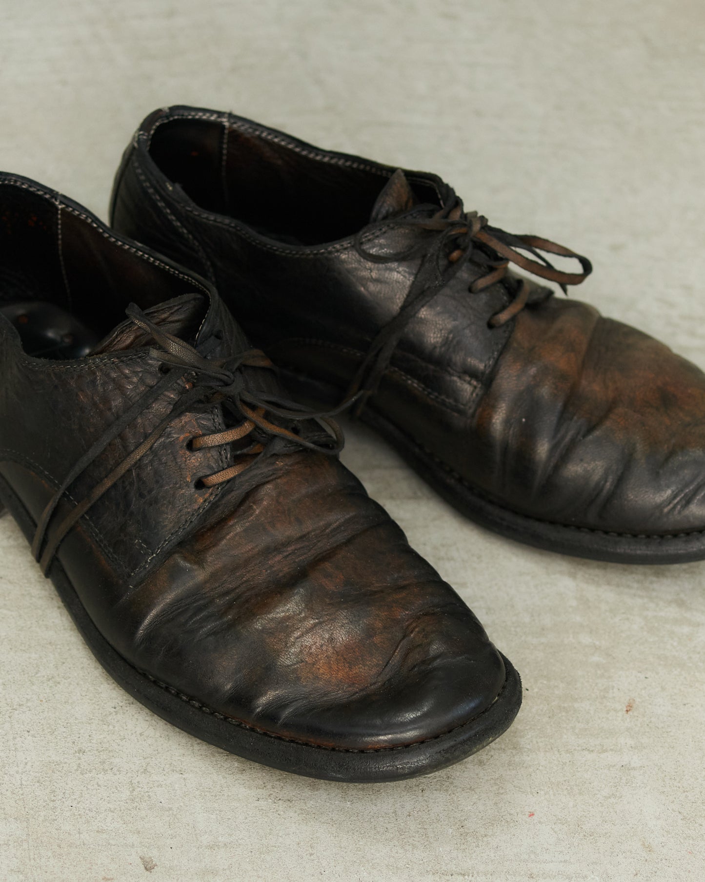 Guidi Black and Brown Derby
