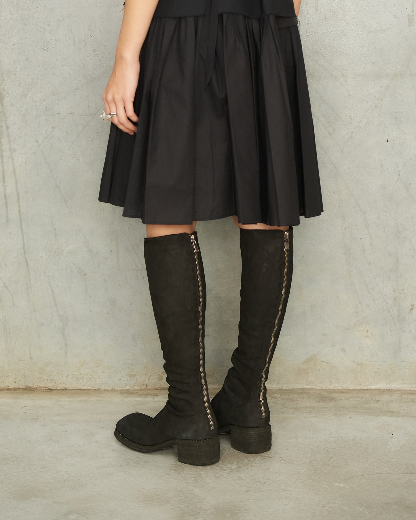 Black 90810 Square Toe High Boots