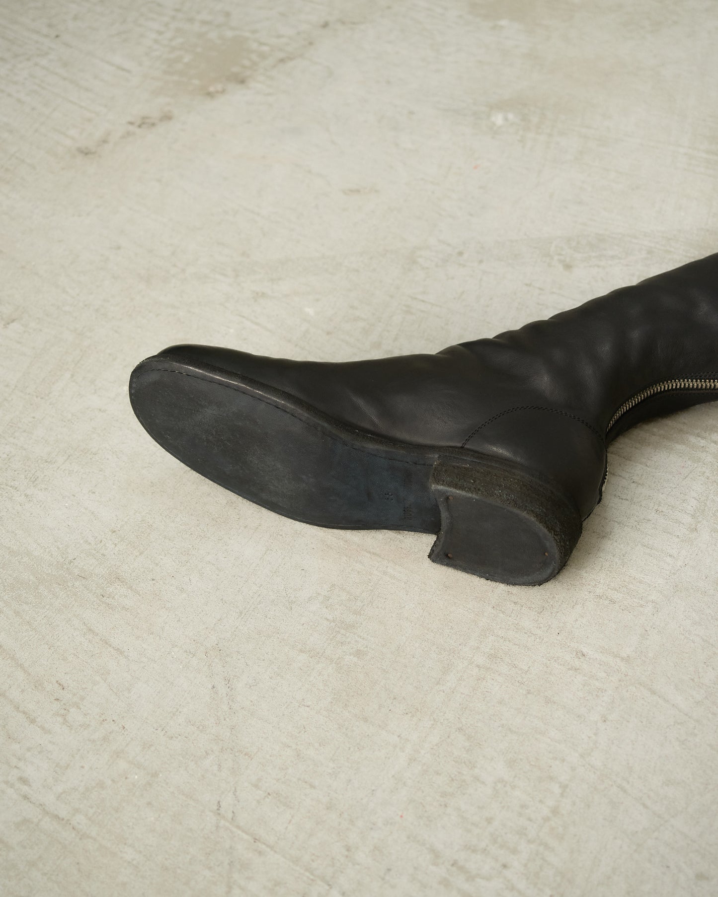 Black 989 Mid Back Zip Boots