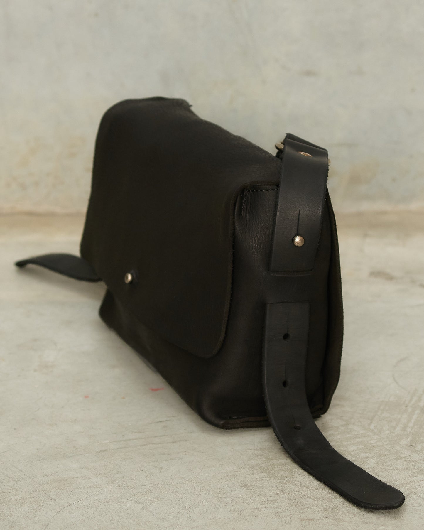 Black EN04C Crossbody Bag