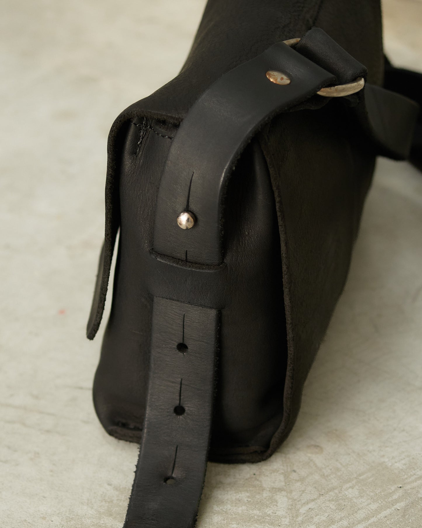 Black EN04C Crossbody Bag