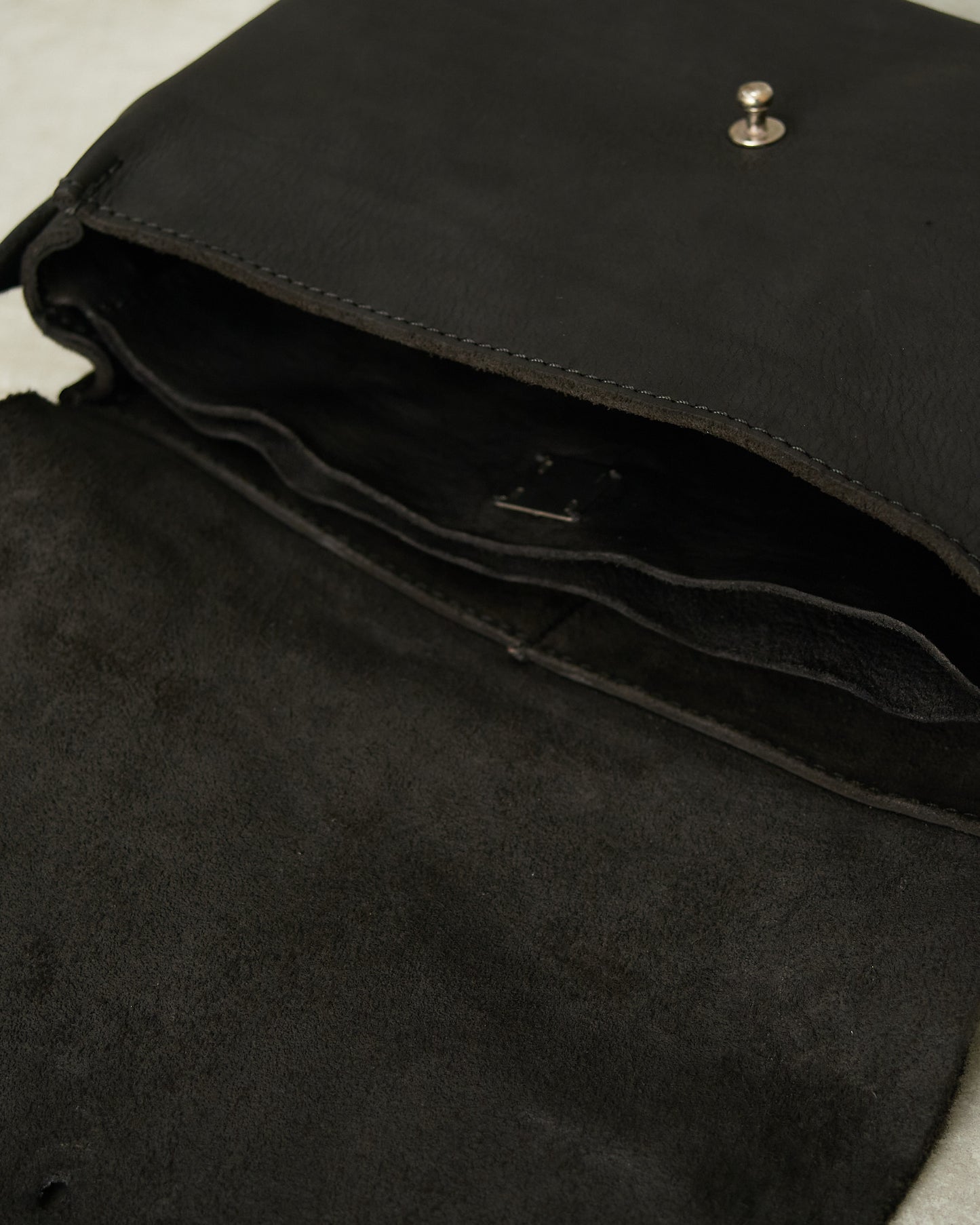 Black EN04C Crossbody Bag
