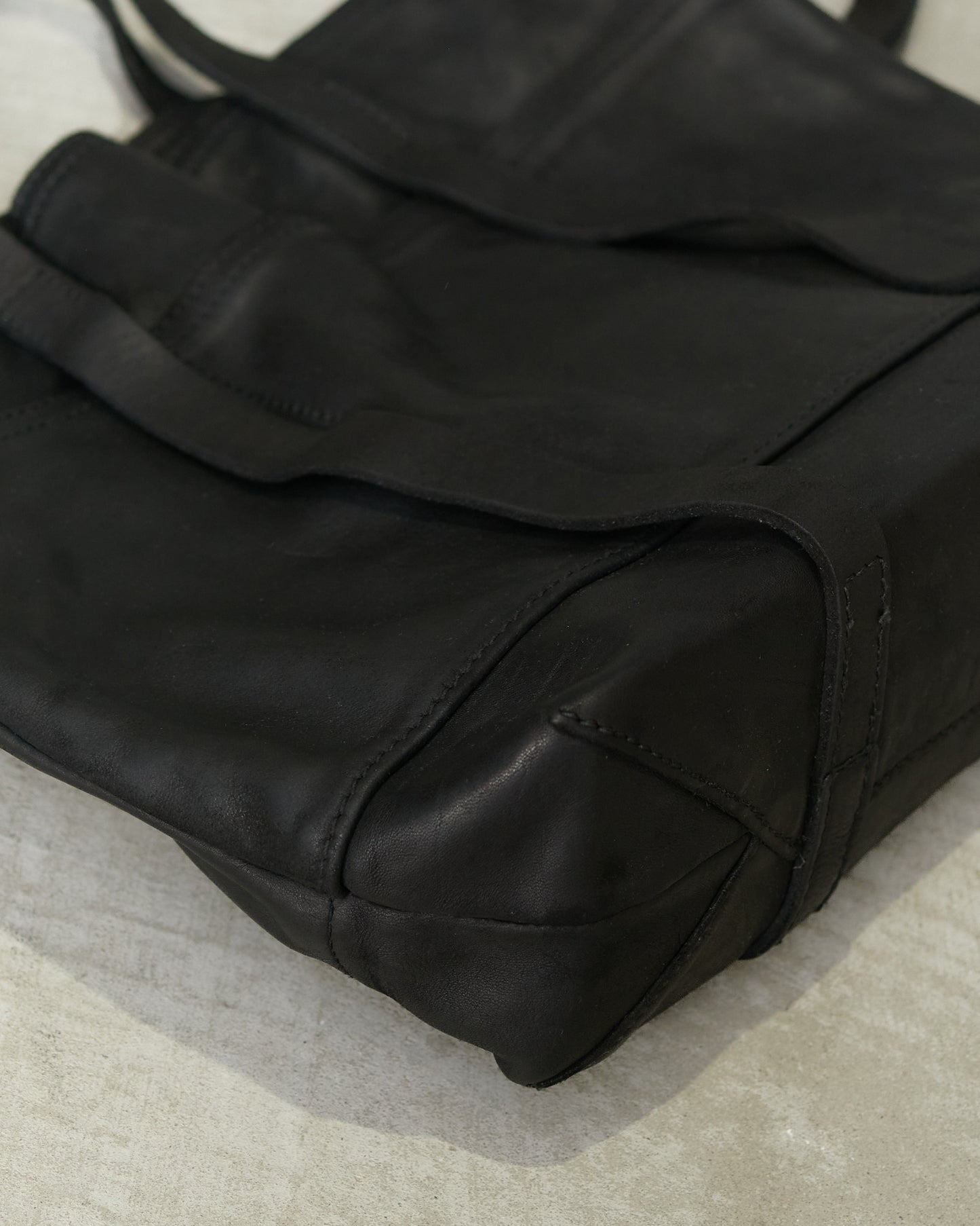 Black SH6 Small Tote Bag