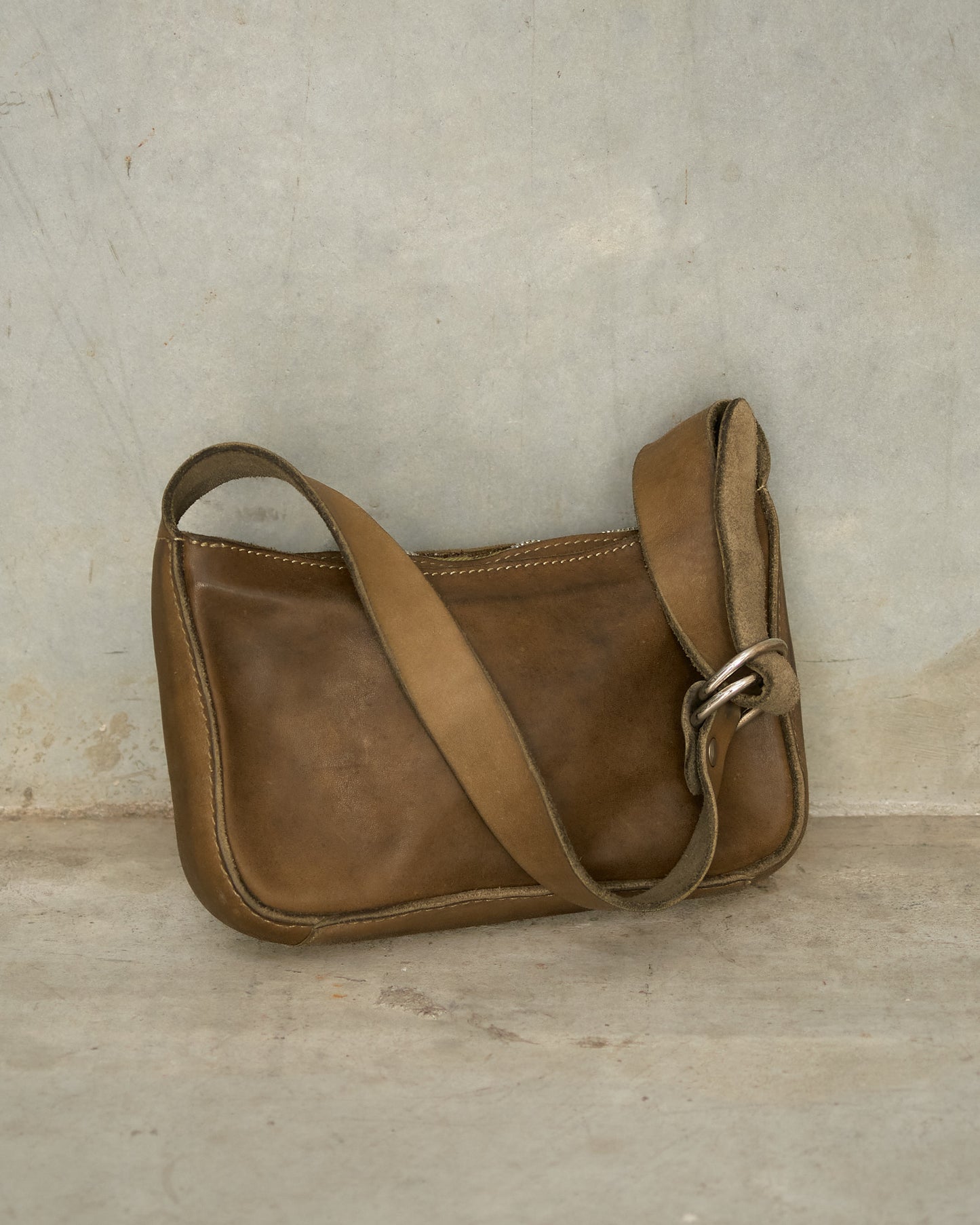 Olive RD05 Leather Shoulder Bag
