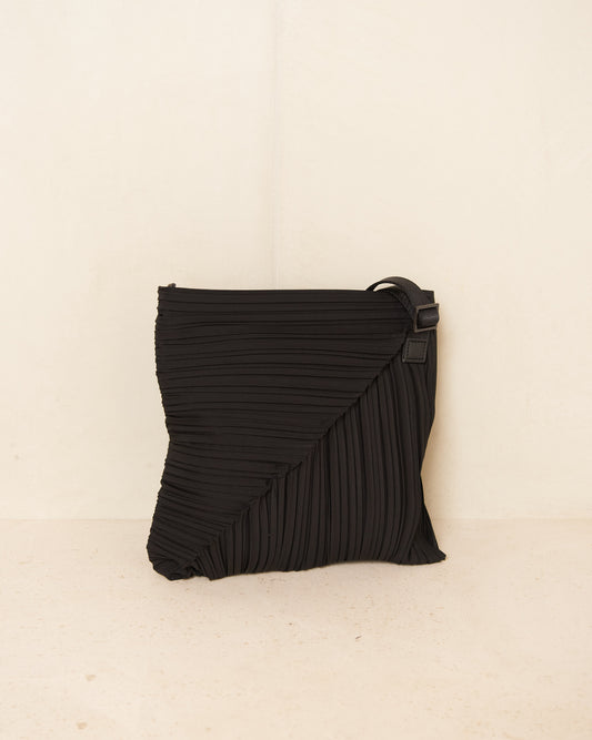 Black Diagonal Pleats Shoulder Bag