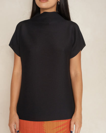 Black Square Stretch Pleat Top