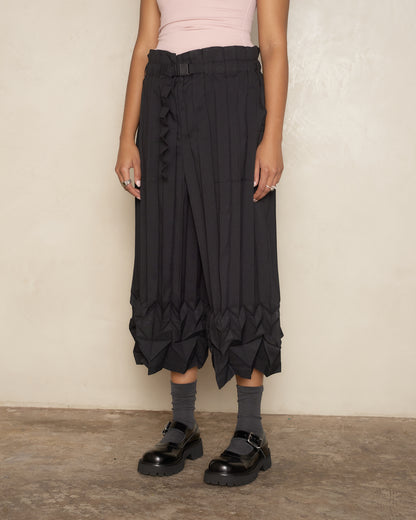 Black Cube Pleat Trouser