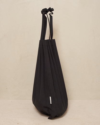 Black Classic Trunk Pleats Bag