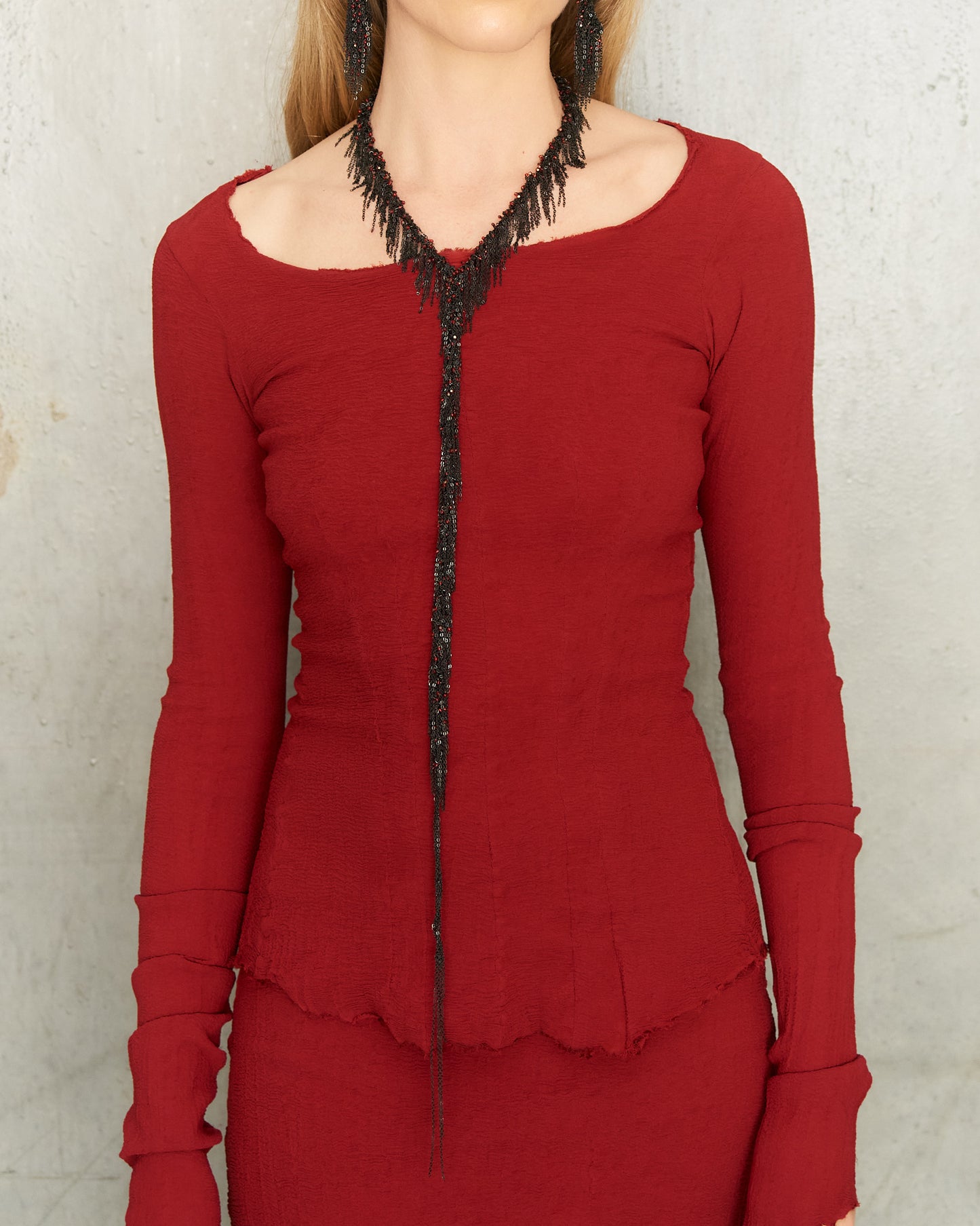 Jet Frayed Poppy Bead Lariat