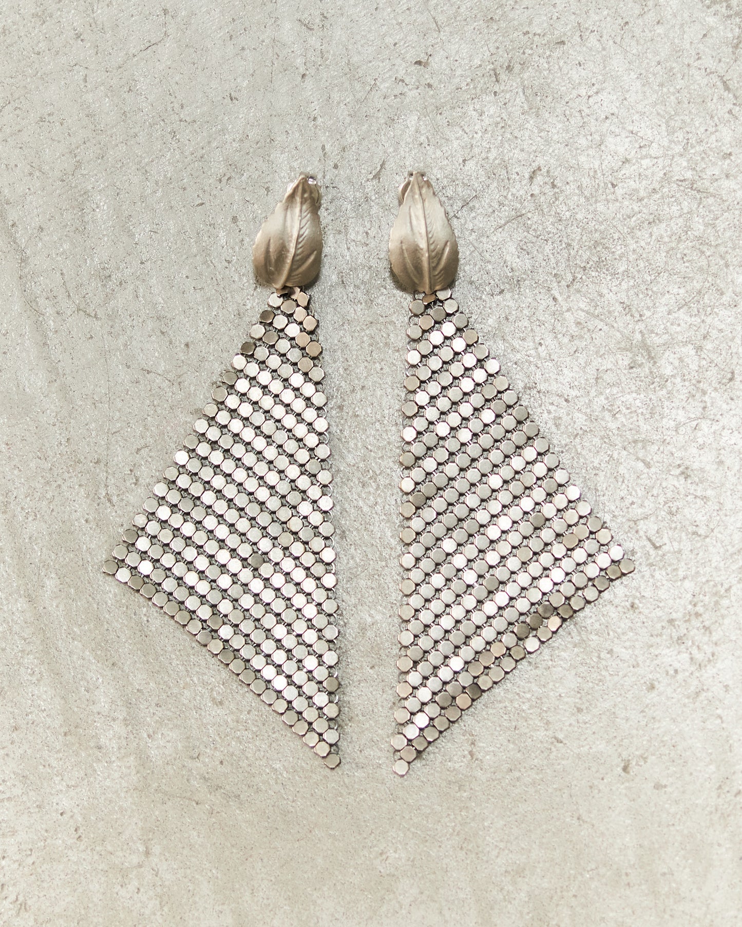 Doré Foglia Leaf Earrings