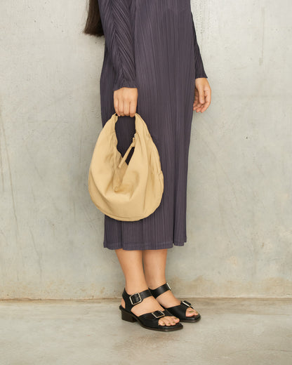 Light Beige Croissant Filt Bag