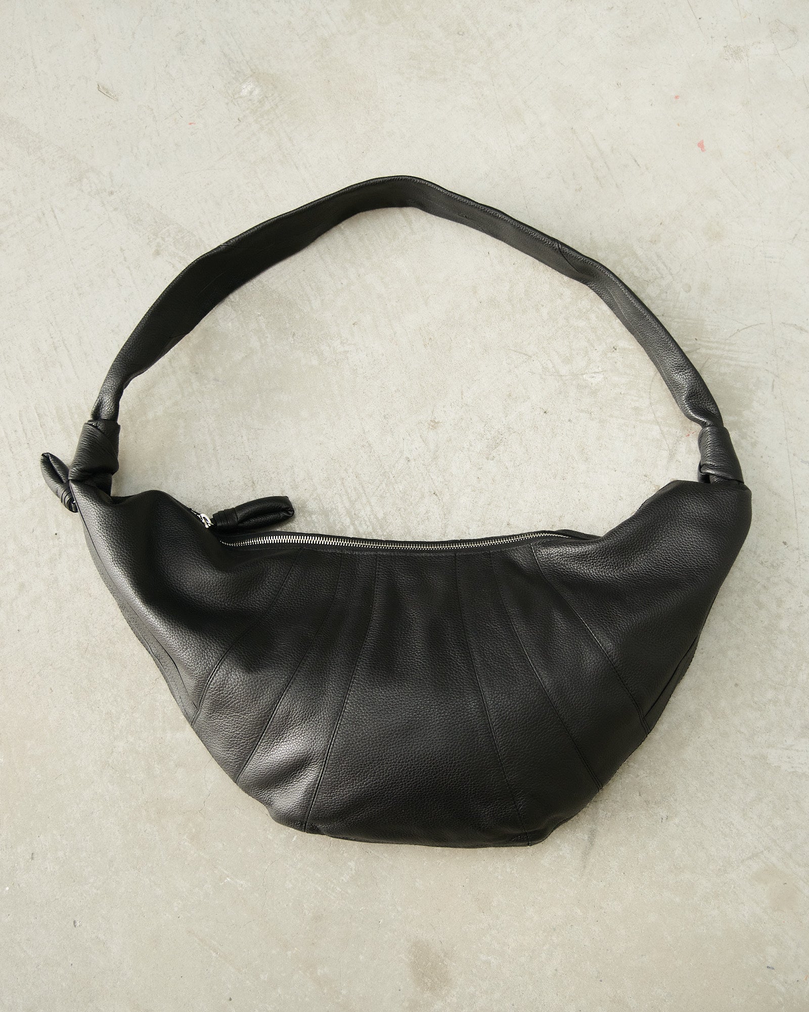 Lemaire Black Large Croissant Bag bg0000 - DILETTANTE – Dilettante