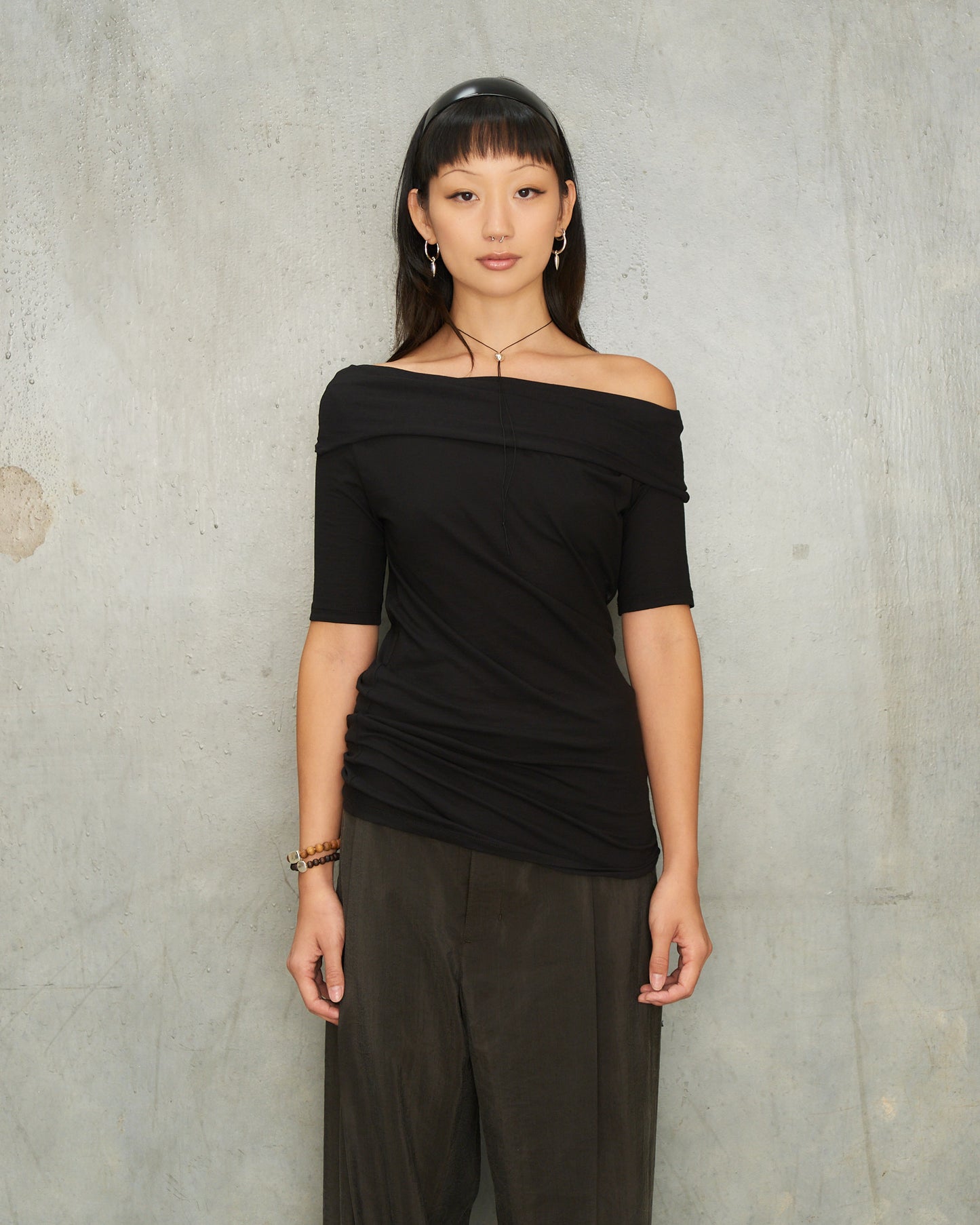 Black Short Sleeve Twisted Top