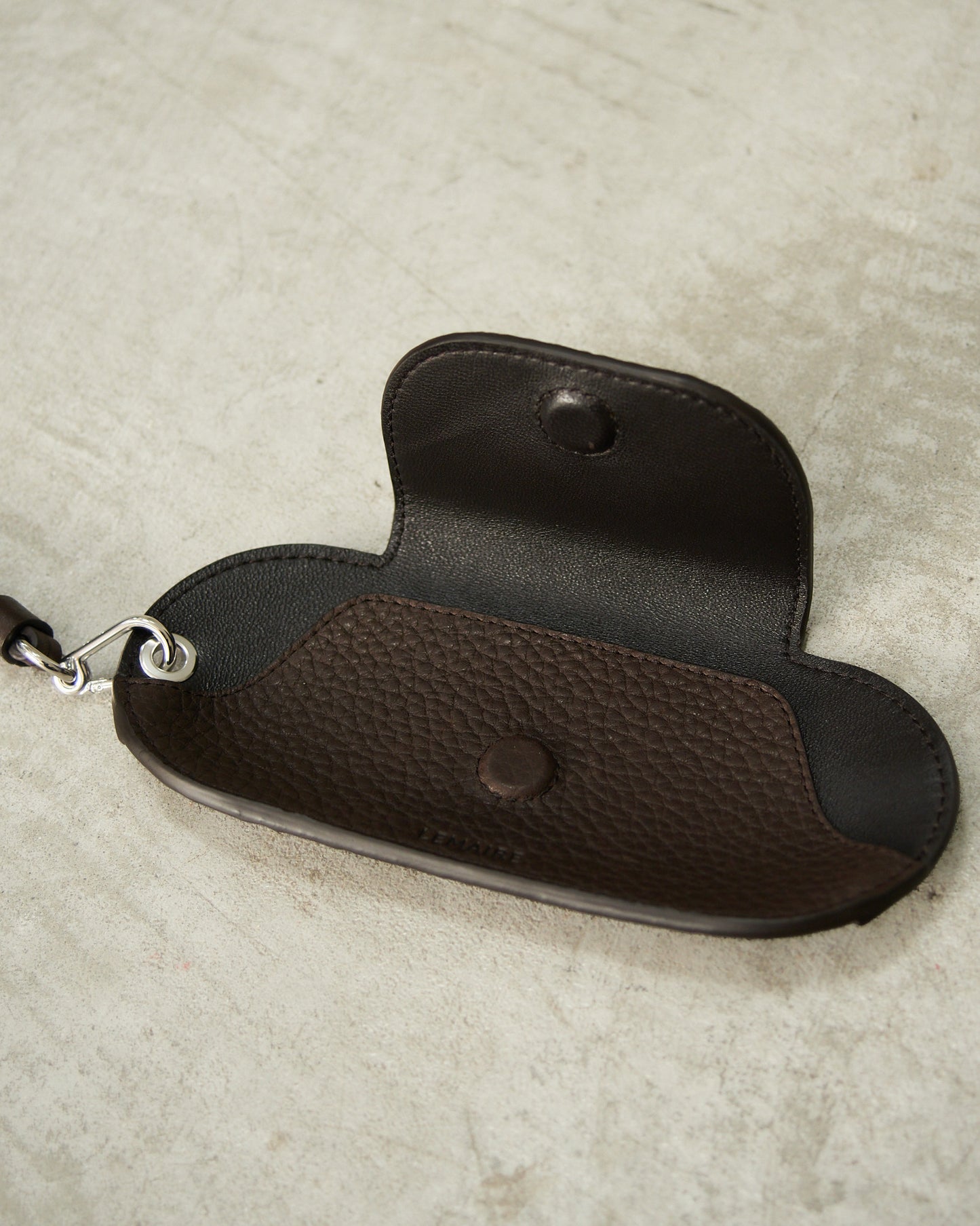 Dark Chocolate Glasses Holder