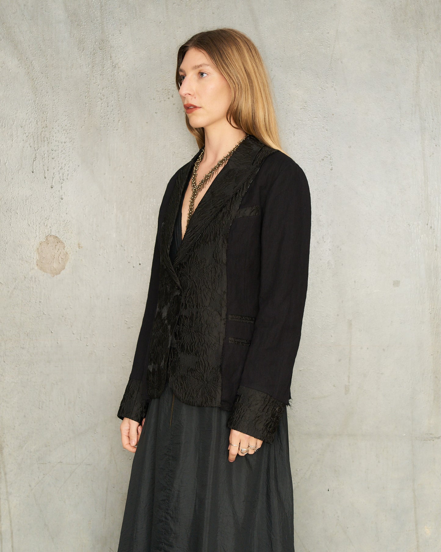 Noir Floral Cut Blazer